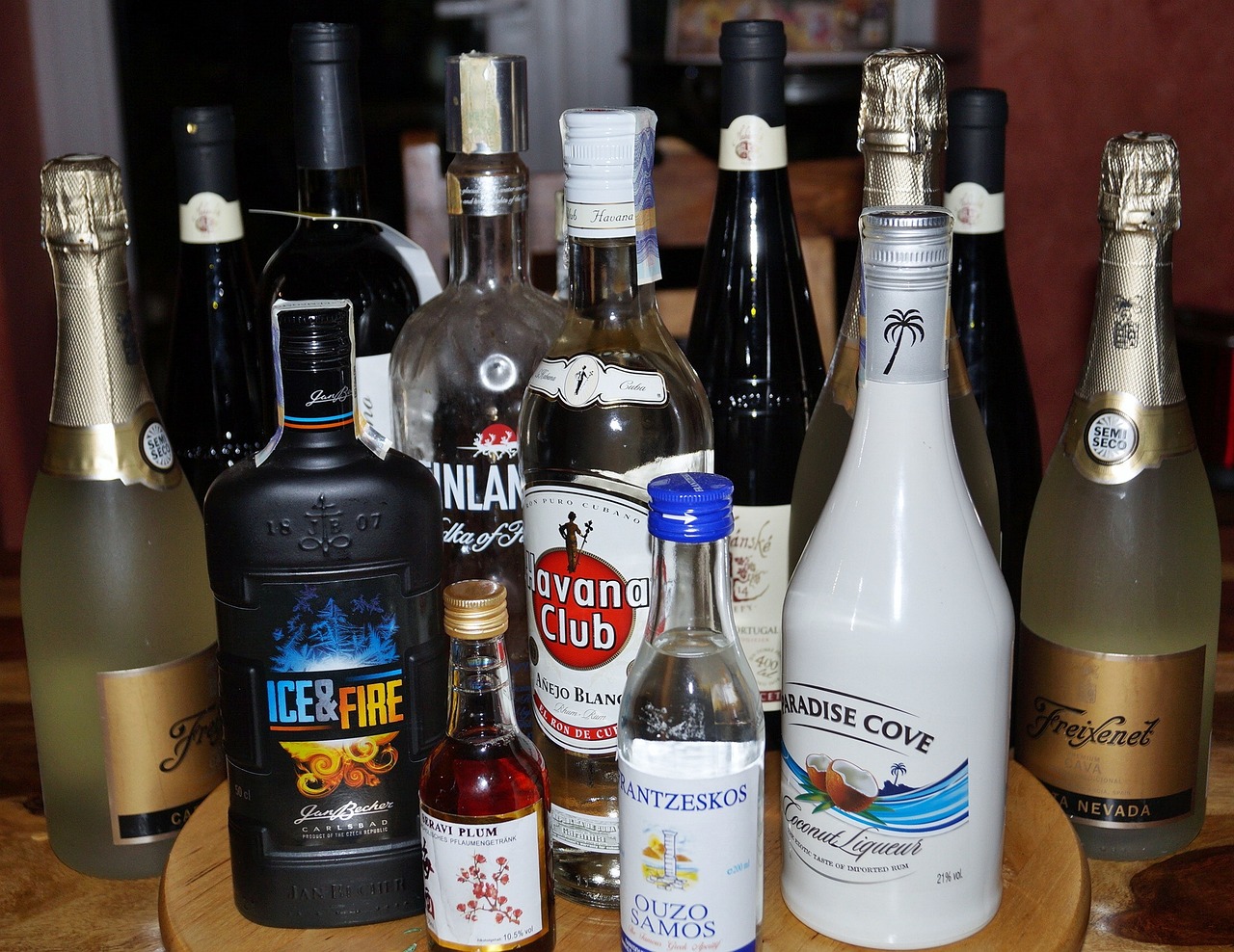 赖茅酒价格深度解析，市场现状和未来趋势展望