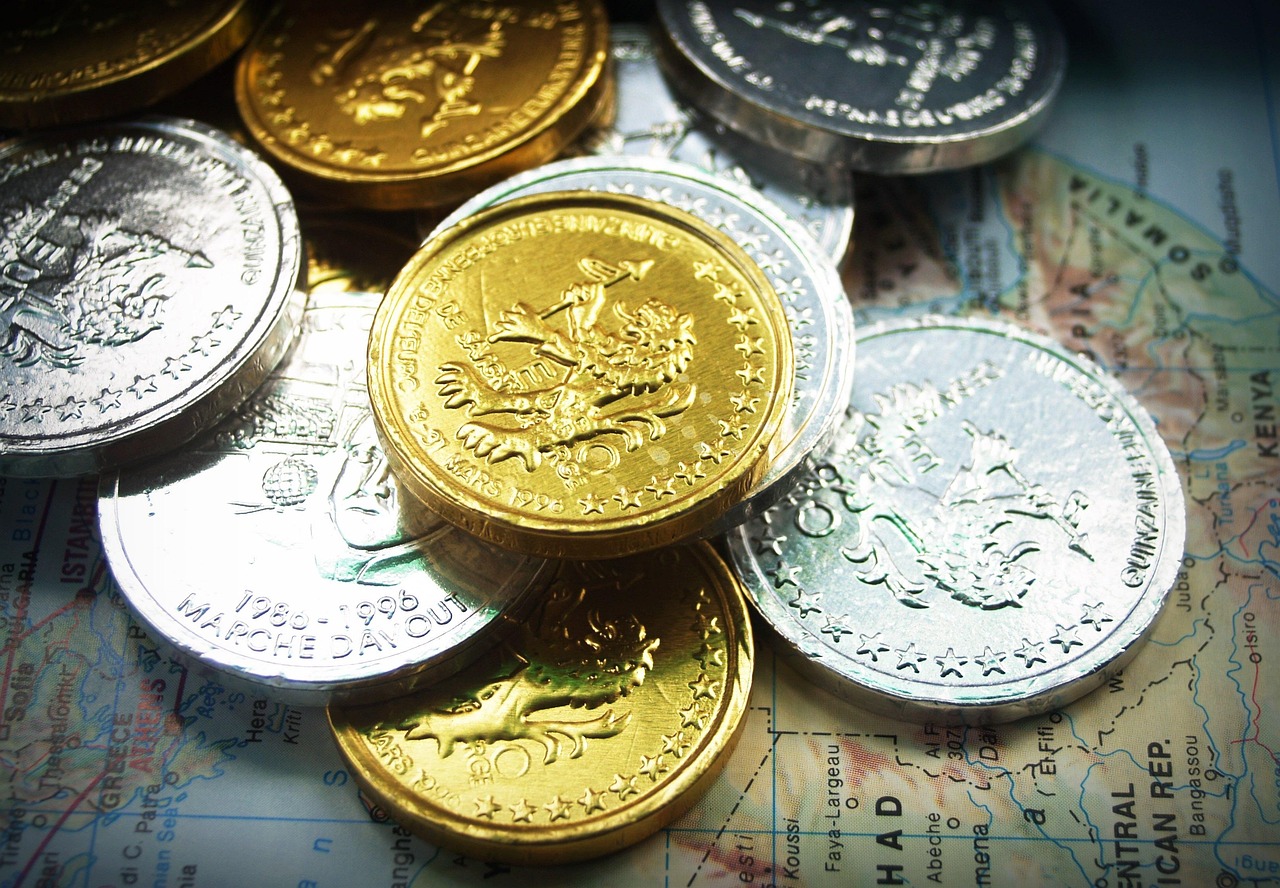 黄金回收价格走势分析，现在至2024年的预测与回顾
